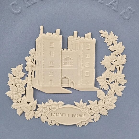 Vintage Wedgwood Collector Plate Lambeth Place Christmas Blue Jasperware 1982 - Picture 2 of 9